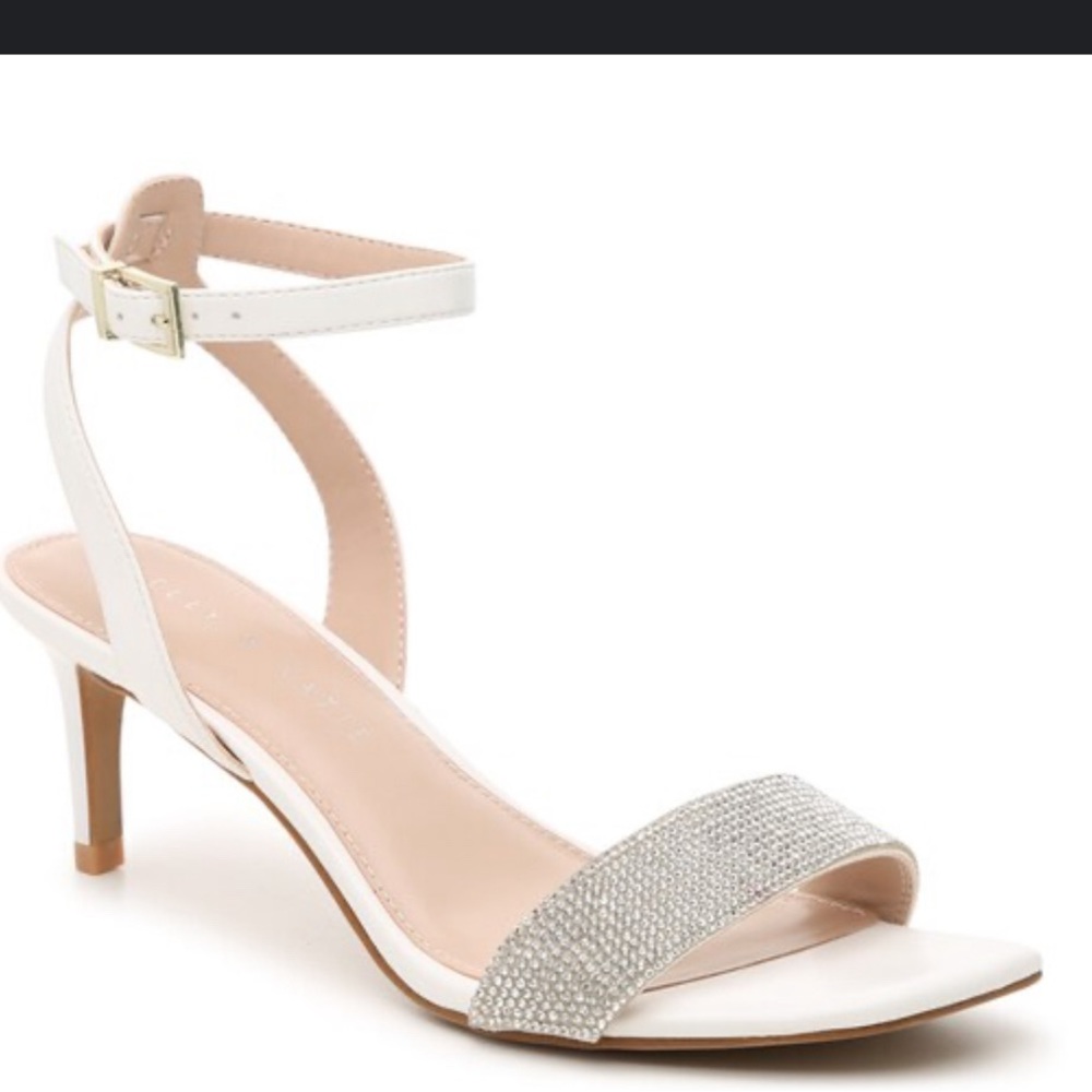 Katie and Kelly Never Worn White Mayla Sandal